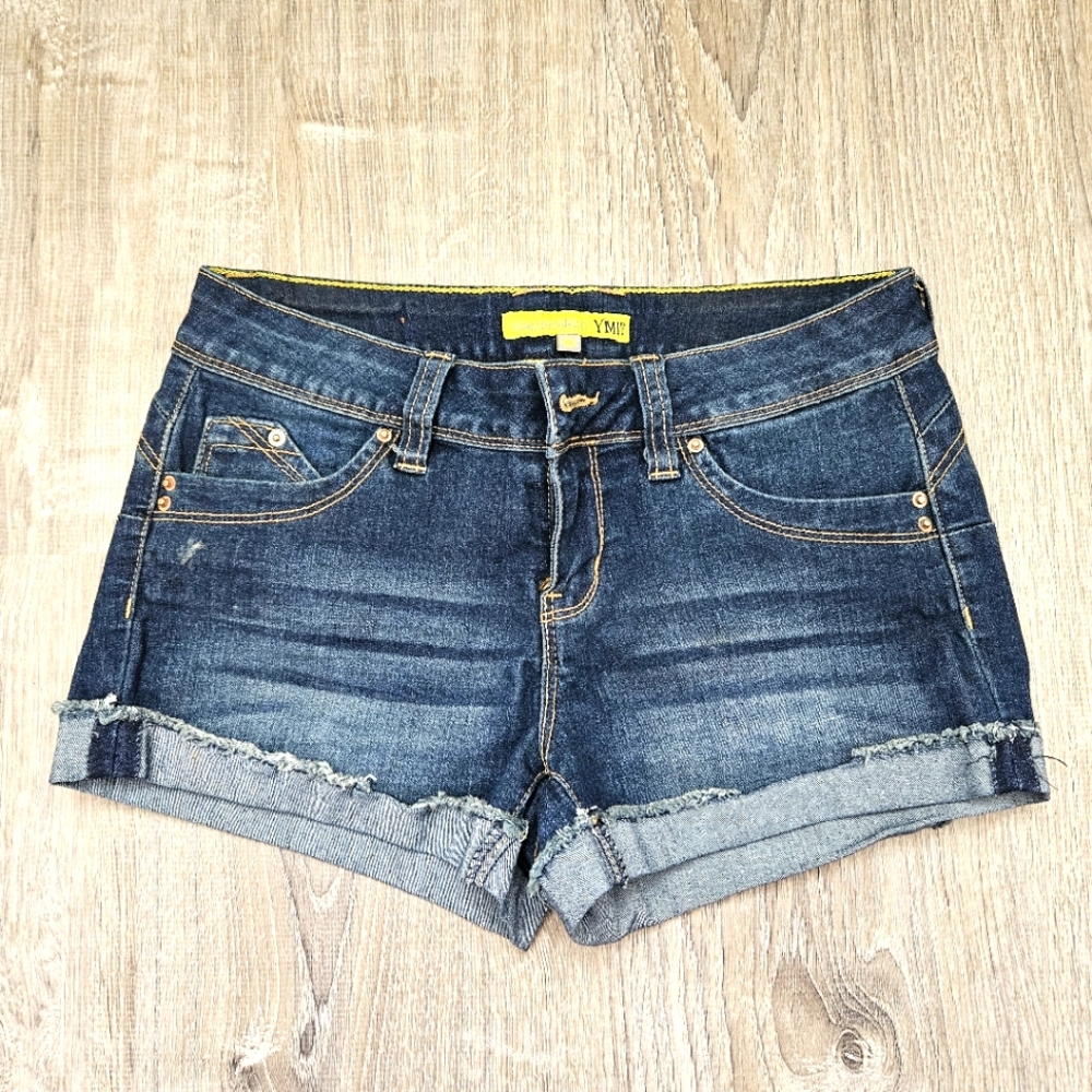 YMI Wanna betta butt jean shorts